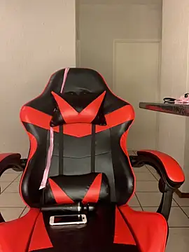 jayjayja19 online show from November 24, 2025, 5:46 pm