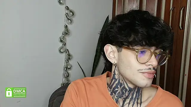 Snapshot of Mihail_leroy chatting on January 10, 2026, 2:18 am Mihail leroy online show from January 10, 2026, 2:18 am