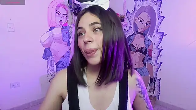 sofi lara28 online show from December 21, 2025, 12:51 pm