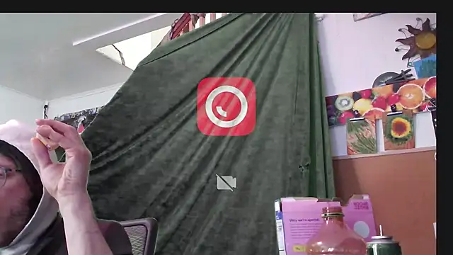 Snapshot of MasterDaddyCool chatting on October 24, 2025, 5:34 pm MasterDaddyCool online show from October 24, 2025, 5:34 pm