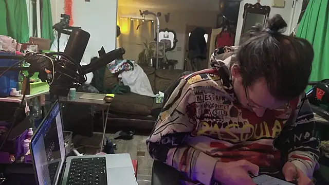 Snapshot of MasterDaddyCool chatting on February 26, 2026, 6:52 pm MasterDaddyCool online show from February 26, 2026, 6:52 pm