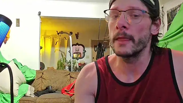 Snapshot of MasterDaddyCool chatting on November 3, 2025, 10:19 am MasterDaddyCool online show from November 3, 2025, 10:19 am