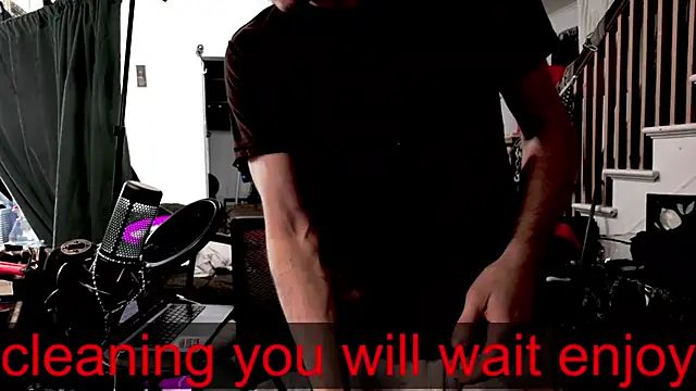 Snapshot of MasterDaddyCool chatting on September 15, 2025, 10:43 pm MasterDaddyCool online show from September 15, 2025, 10:43 pm