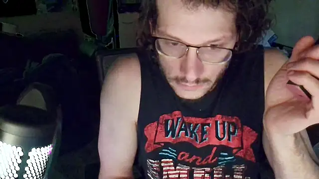 Snapshot of MasterDaddyCool chatting on October 2, 2025, 4:05 am MasterDaddyCool online show from October 2, 2025, 4:05 am