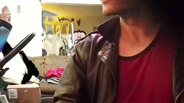 Snapshot of MasterDaddyCool chatting on November 5, 2025, 10:07 am MasterDaddyCool online show from November 5, 2025, 10:07 am