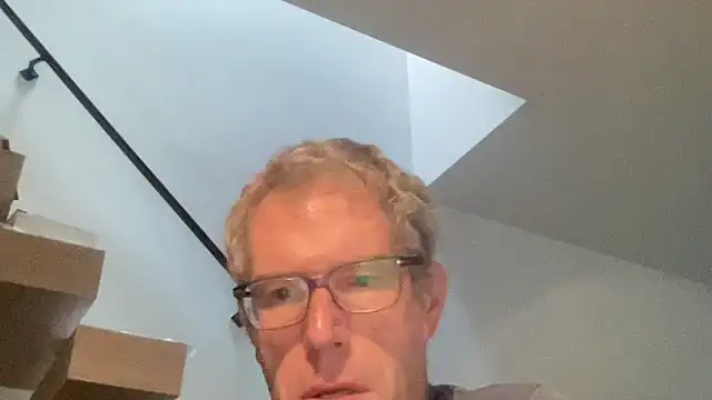 choupipat1 online show from September 17, 2025, 6:04 am