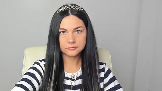 Snapshot of Lune_Moon chatting on November 26, 2025, 6:35 am Lune Moon online show from November 26, 2025, 6:35 am