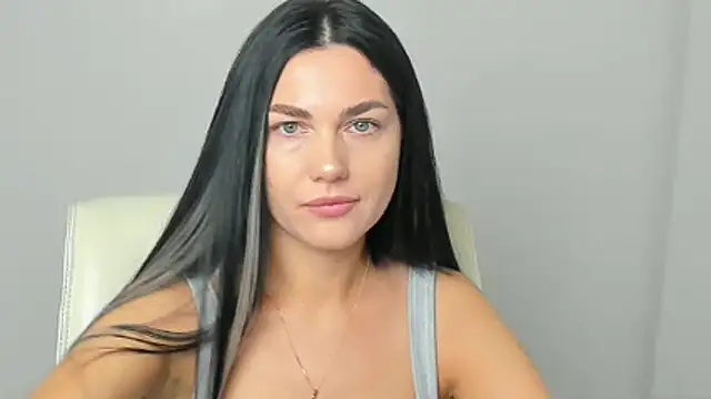 Snapshot of Lune_Moon chatting on November 28, 2025, 6:35 am Lune Moon online show from November 28, 2025, 6:35 am