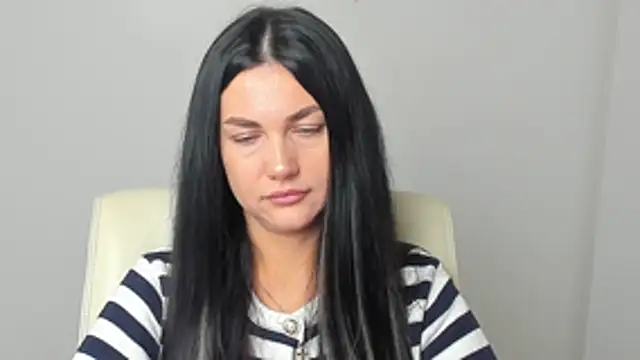 Snapshot of Lune_Moon chatting on November 27, 2025, 6:47 am Lune Moon online show from November 27, 2025, 6:47 am