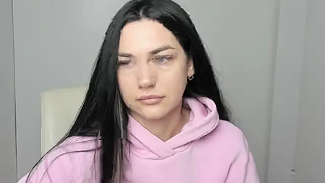 Snapshot of Lune_Moon chatting on November 4, 2025, 6:06 am Lune Moon online show from November 4, 2025, 6:06 am