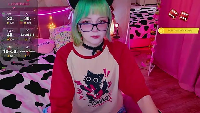 Snapshot of CoralineYoung chatting on April 25, 2026, 7:11 am CoralineYoung online show from April 25, 2026, 7:11 am