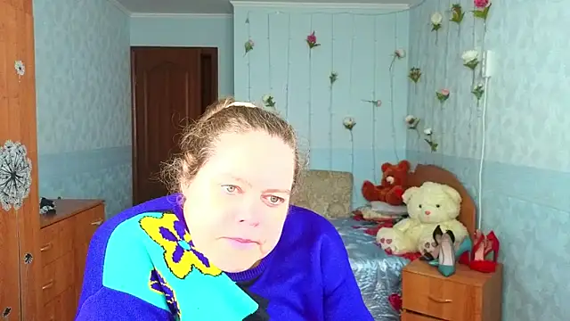 Audrey Aura online show from October 7, 2025, 5:08 am