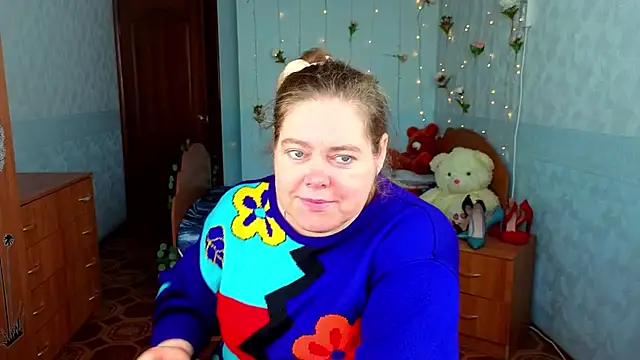 Audrey Aura online show from October 3, 2025, 5:09 am