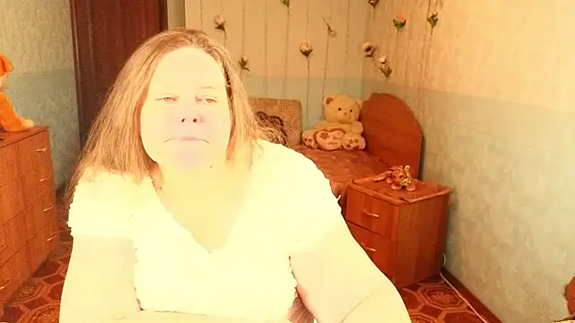 Audrey Aura online show from December 1, 2025, 5:19 am