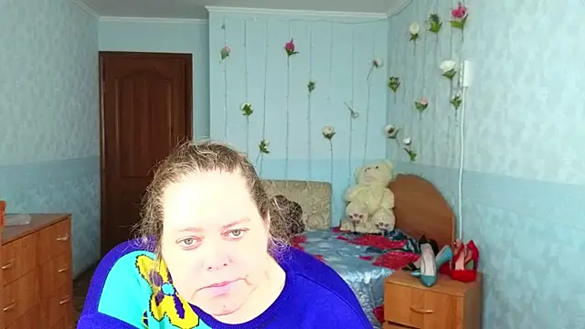 Audrey Aura online show from October 14, 2025, 5:08 am