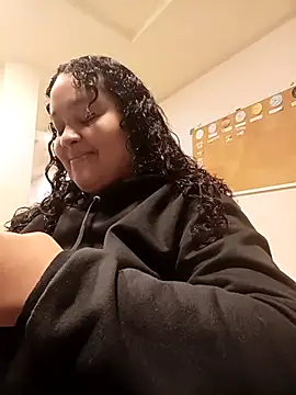 KITY HILL online show from April 14, 2026, 12:59 am