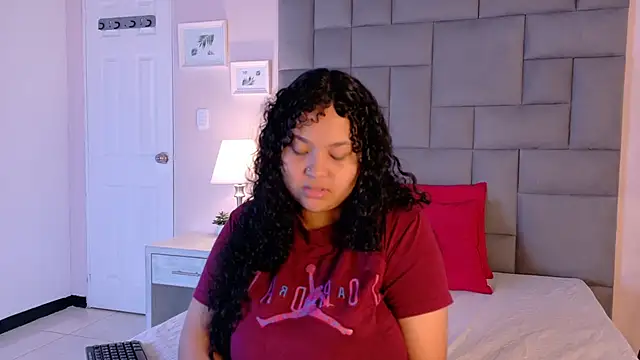 KITY HILL online show from September 22, 2025, 4:51 am