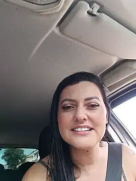 BellaEmber online show from January 16, 2026, 1:48 pm