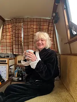 ladyboatlady online show from October 4, 2025, 6:26 am