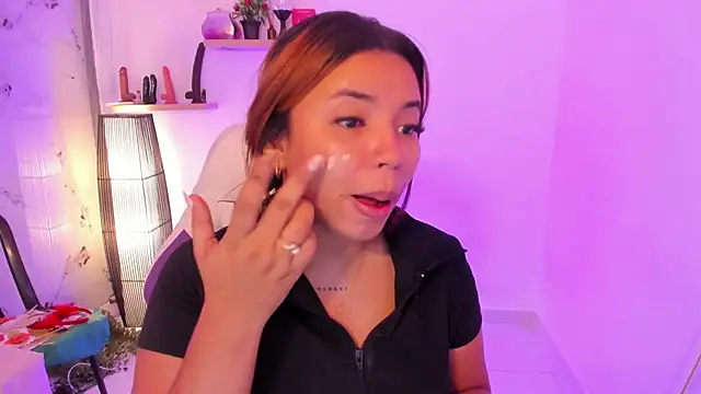 Snapshot of scarlett_enjoy1 chatting on November 1, 2025, 3:39 pm scarlett enjoy1 online show from November 1, 2025, 3:39 pm