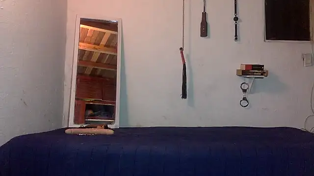 indomitaFox online show from February 25, 2026, 2:56 am