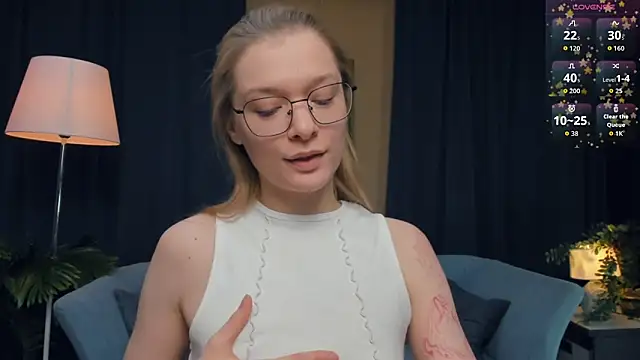 MerciaGaler online show from November 9, 2025, 11:14 am