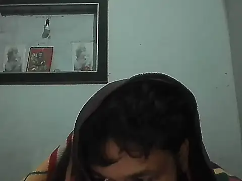 Dollseye online show from November 15, 2025, 12:42 pm