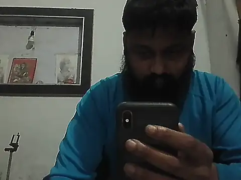 Dollseye online show from December 4, 2025, 11:53 am