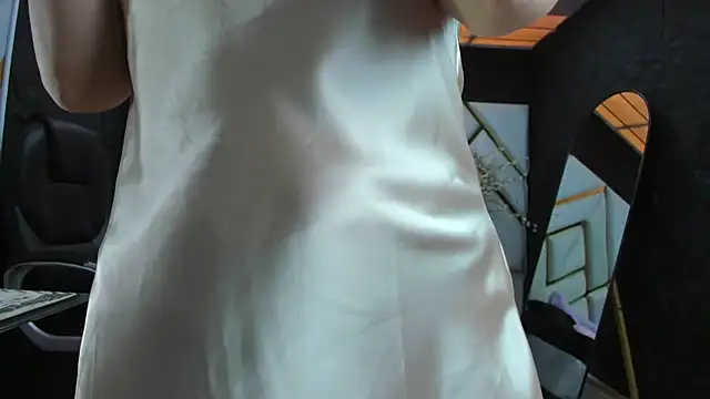 paula miler1 online show from April 10, 2026, 3:41 pm