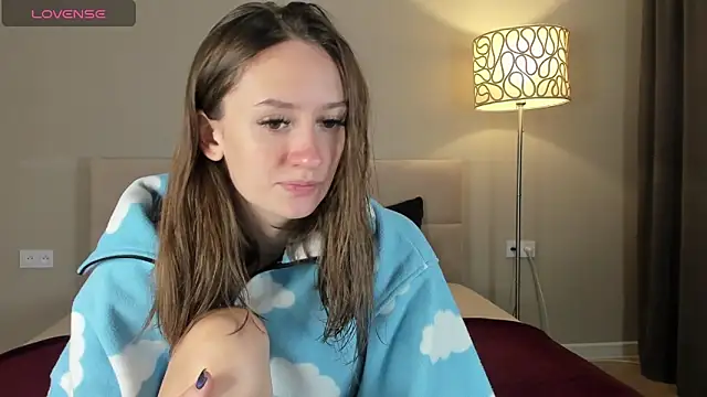 cutienaughtygirl online show from September 28, 2025, 12:12 pm