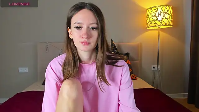 cutienaughtygirl online show from October 25, 2025, 9:30 am