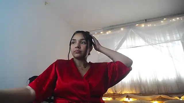 loreaniss online show from September 12, 2025, 8:08 pm