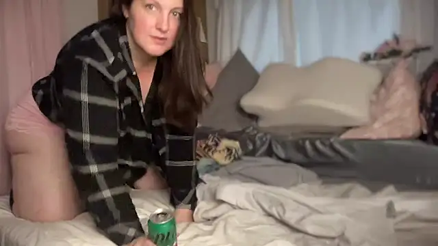 Snapshot of Just_Trudy chatting on October 9, 2025, 11:16 pm Just Trudy online show from October 9, 2025, 11:16 pm