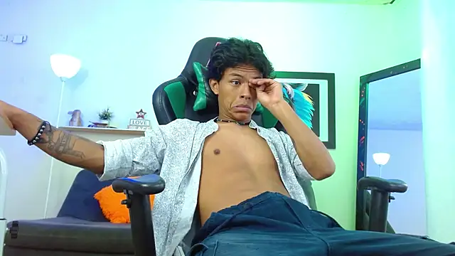 dreyk20 online show from November 26, 2025, 2:17 pm