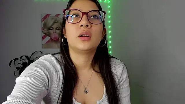 rouse red online show from September 16, 2025, 7:37 pm