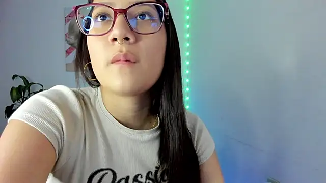 rouse red online show from September 22, 2025, 7:42 pm