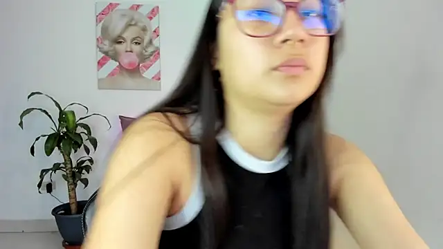 rouse red online show from September 25, 2025, 7:42 pm