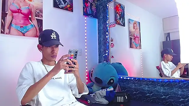 briamhoconor xh online show from October 26, 2025, 12:55 am