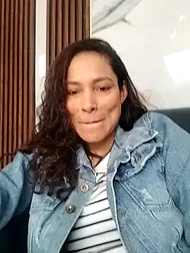 SofiaDelicia online show from December 19, 2025, 4:31 pm