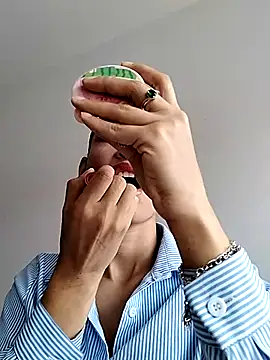 SofiaDelicia online show from September 17, 2025, 1:57 pm