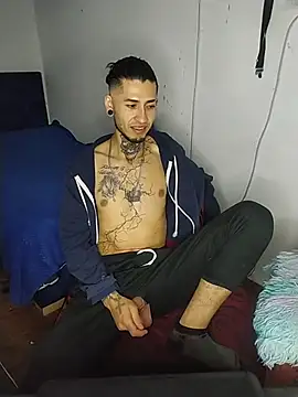 Snapshot of Tattoboy19cm chatting on March 3, 2026, 5:14 am Tattoboy19cm online show from March 3, 2026, 5:14 am