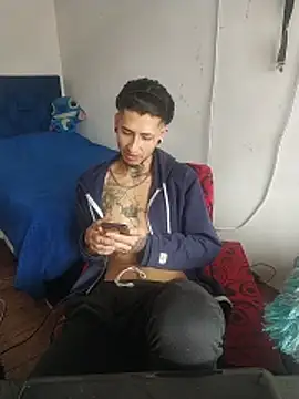 Snapshot of Tattoboy19cm chatting on March 3, 2026, 6:15 pm Tattoboy19cm online show from March 3, 2026, 6:15 pm