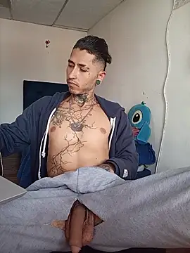 Snapshot of Tattoboy19cm chatting on April 15, 2026, 7:58 pm Tattoboy19cm online show from April 15, 2026, 7:58 pm