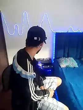 Tattoboy19cm online show from September 9, 2025, 2:15 pm