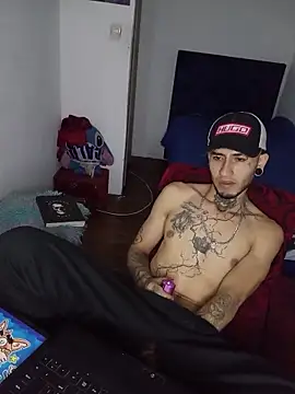 Snapshot of Tattoboy19cm chatting on March 10, 2026, 6:28 am Tattoboy19cm online show from March 10, 2026, 6:28 am