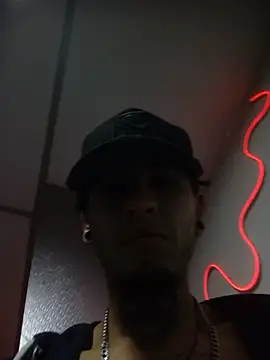 Snapshot of Tattoboy19cm chatting on December 22, 2025, 1:11 pm Tattoboy19cm online show from December 22, 2025, 1:11 pm