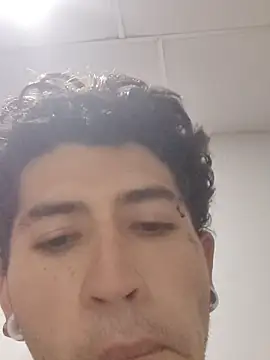 Tattoboy19cm online show from November 11, 2025, 2:50 am