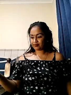 cute indianxo online show from February 22, 2026, 5:58 pm