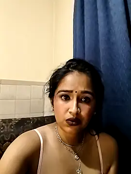 Snapshot of cute_indianxo chatting on April 27, 2026, 9:13 pm cute indianxo online show from April 27, 2026, 9:13 pm