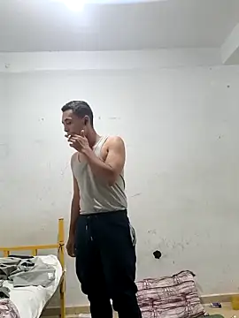 Naymik911 online show from October 18, 2025, 2:24 am